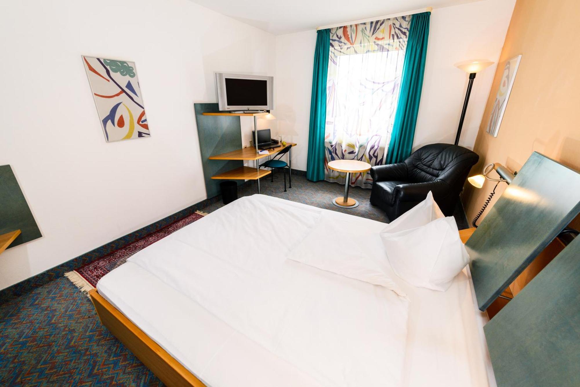 Hotel Residenz Schnelldorf Habitación foto