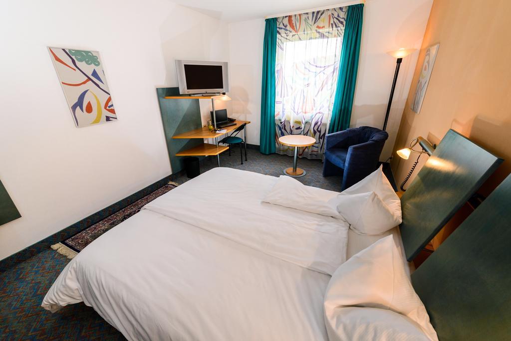 Hotel Residenz Schnelldorf Habitación foto
