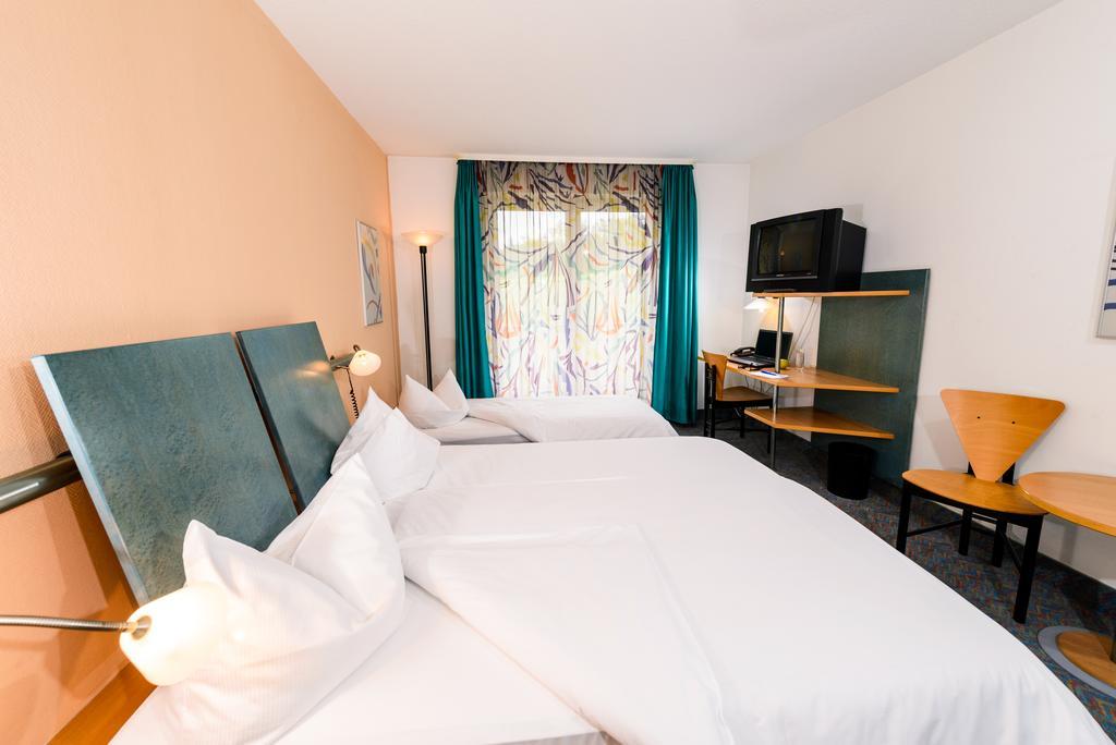 Hotel Residenz Schnelldorf Habitación foto